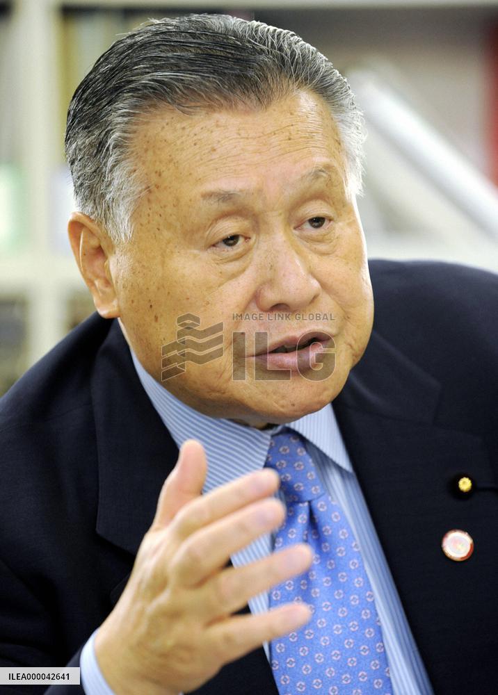 Japan, Russia should resolve territorial row in strategic tie-up