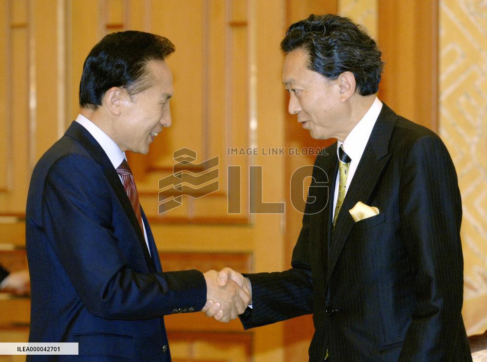 DPJ leader Hotoyama talks with S. Korean President Lee