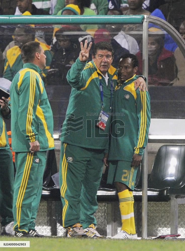 Spain beat S. Africa 2-0 in Confederations Cup