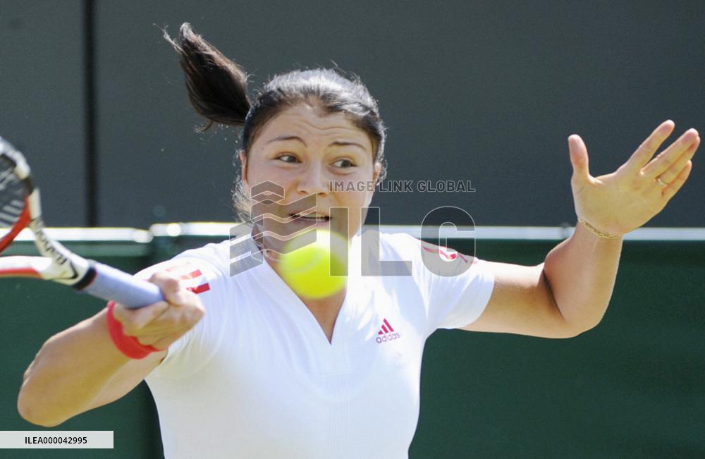 Dinara Safina vs Rossana De Los Rios at Wimbledon