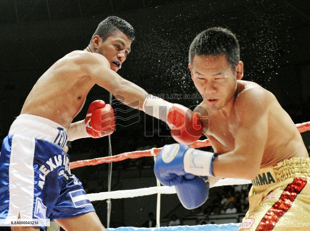 Roman Gonzales defends WBA minimumweight title