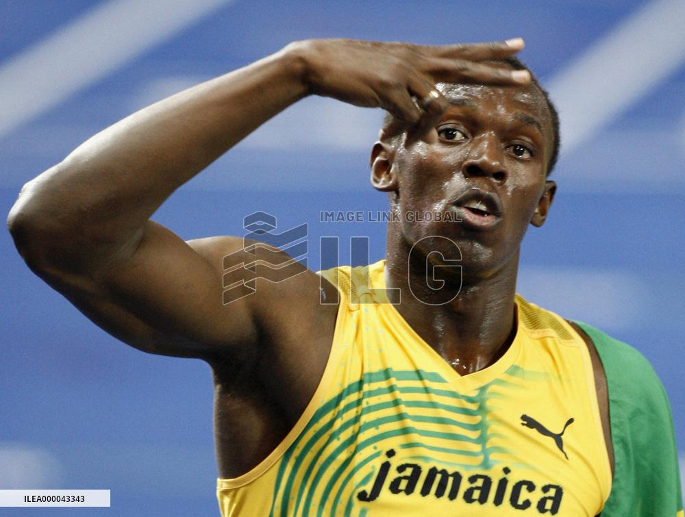 Bolt rewrites world record for men's 100m at world c'ships