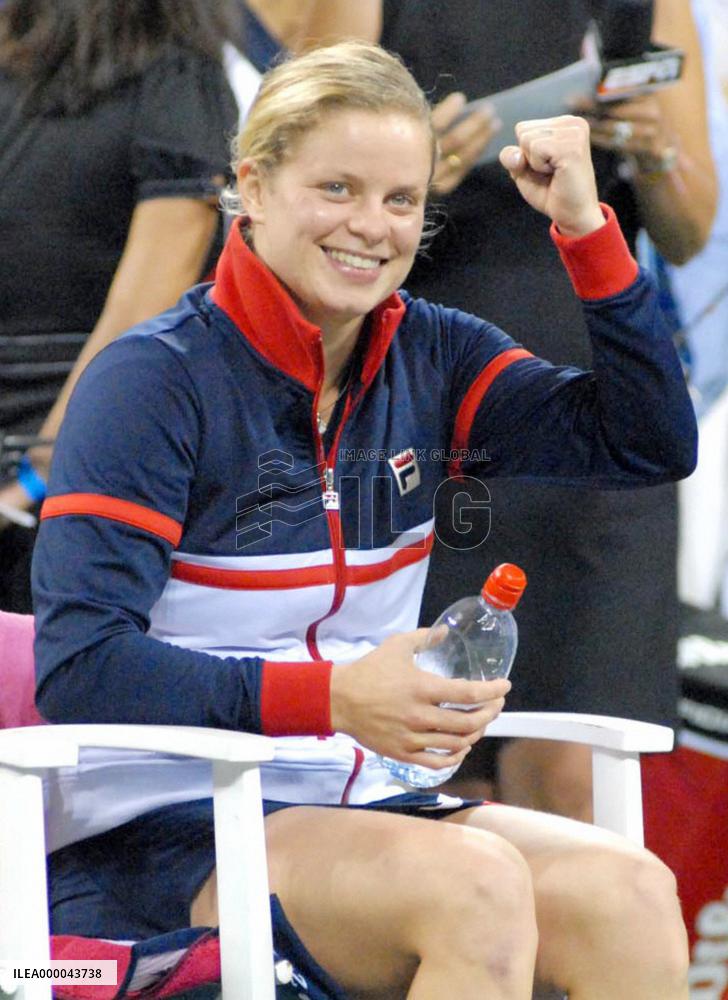 Clijsters wins 2009 U.S. Open women's singles title