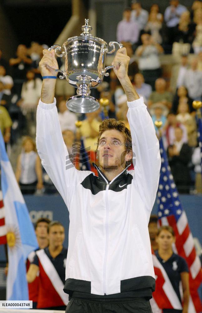Del Potro dethrones Federer at U.S. Open tennis