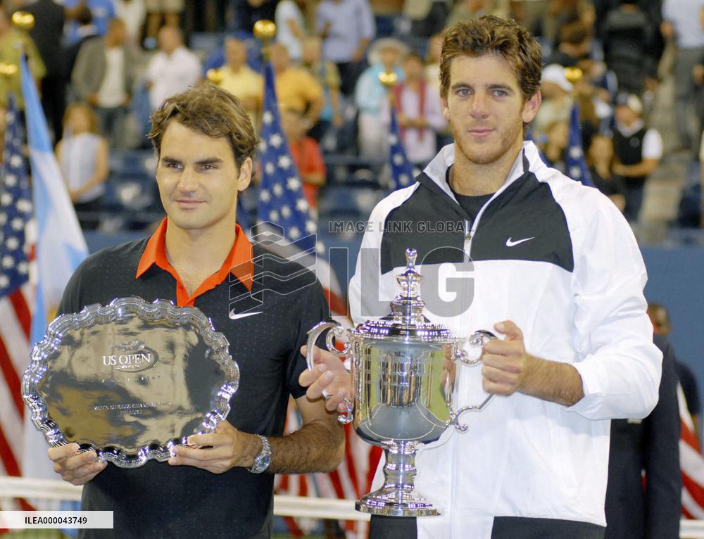 Del Potro dethrones Federer at U.S. Open tennis