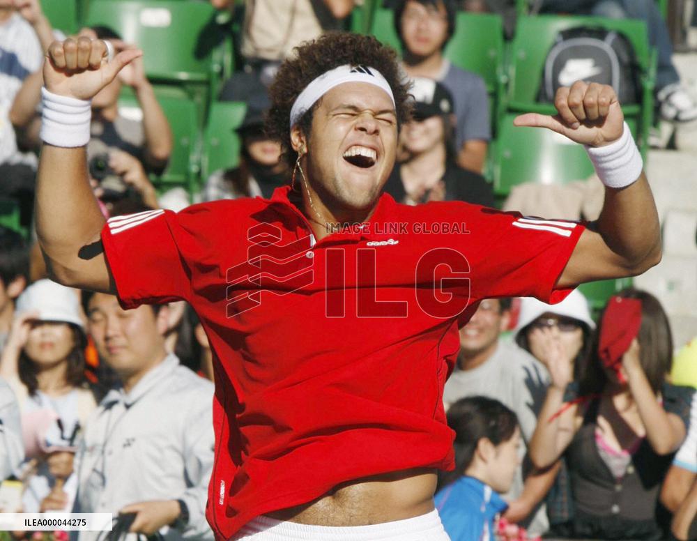 Tsonga claims Japan Open tennis title