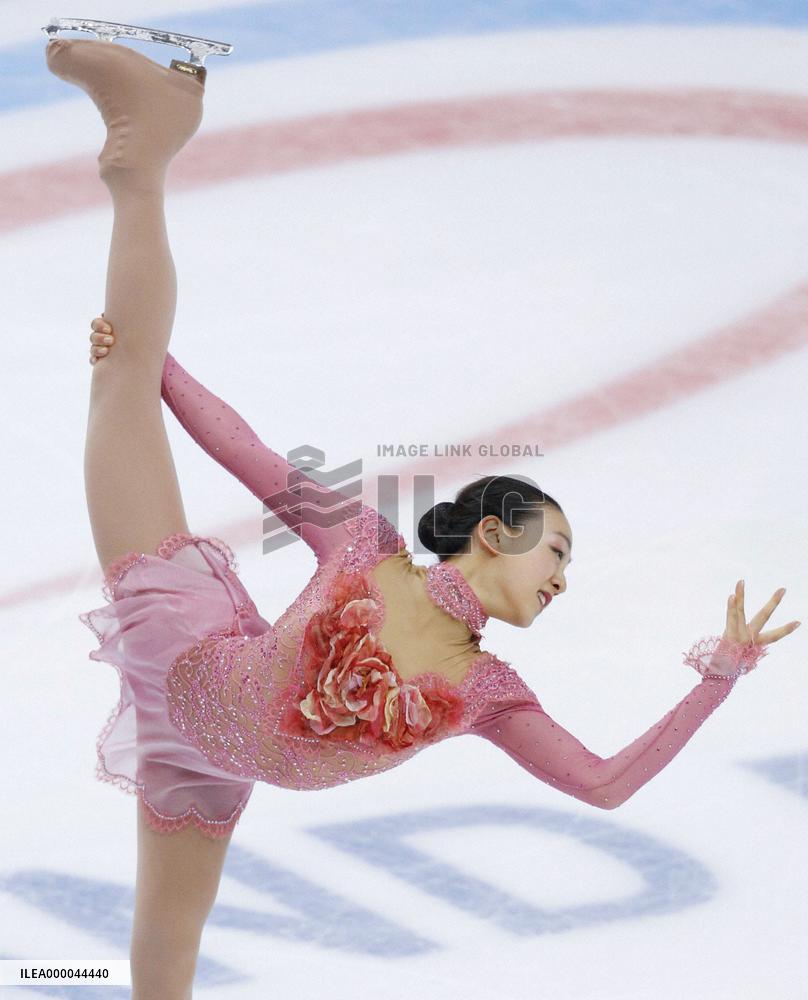 Ando 3rd, Asada 6th after Rostelecom Cup short program