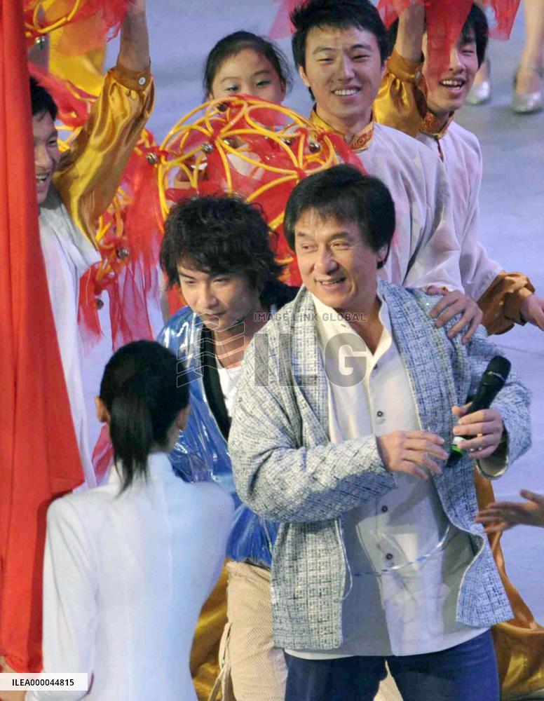 Jackie Chan joins Guangzhou Asian Games event