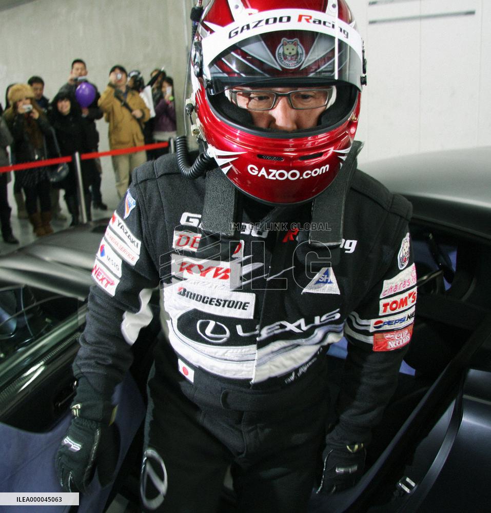 Toyota president gets behind wheel