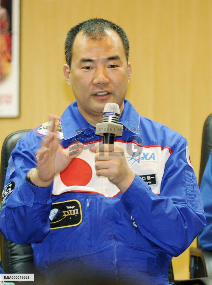 Japanese astronaut Noguchi gets ready for space travel