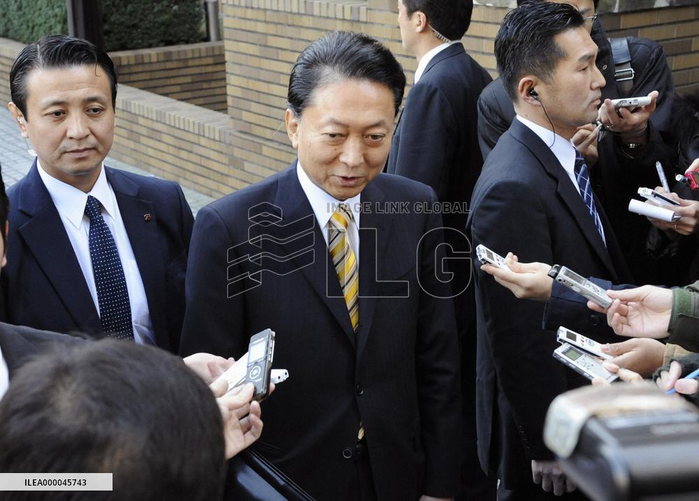 Hatoyama speaks about indictments of ex-secretaries