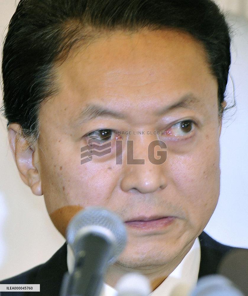 Hatoyama to remain in office despite indictment of ex-aides
