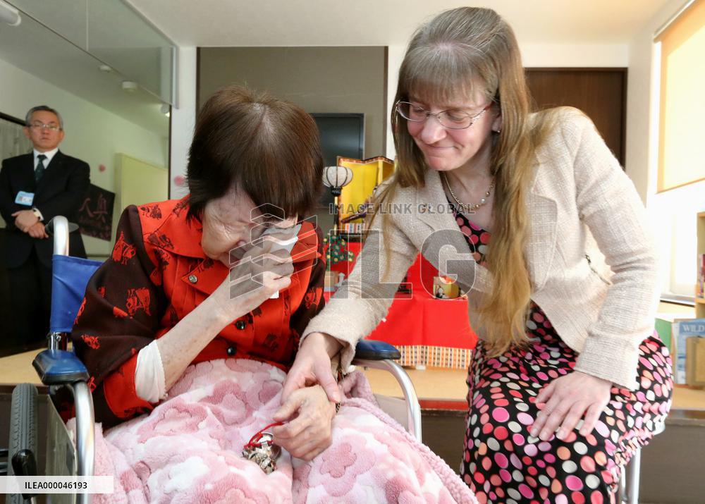 Kennedy sends letter to thank Japanese woman for doll set gift