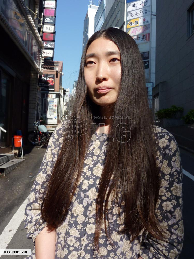 Singer to start national tour with ex-homeless dancers