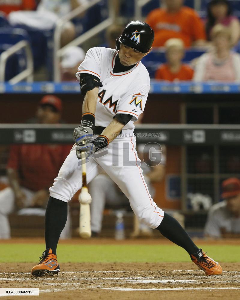 Ichiro ties Babe Ruth on all-time hit list