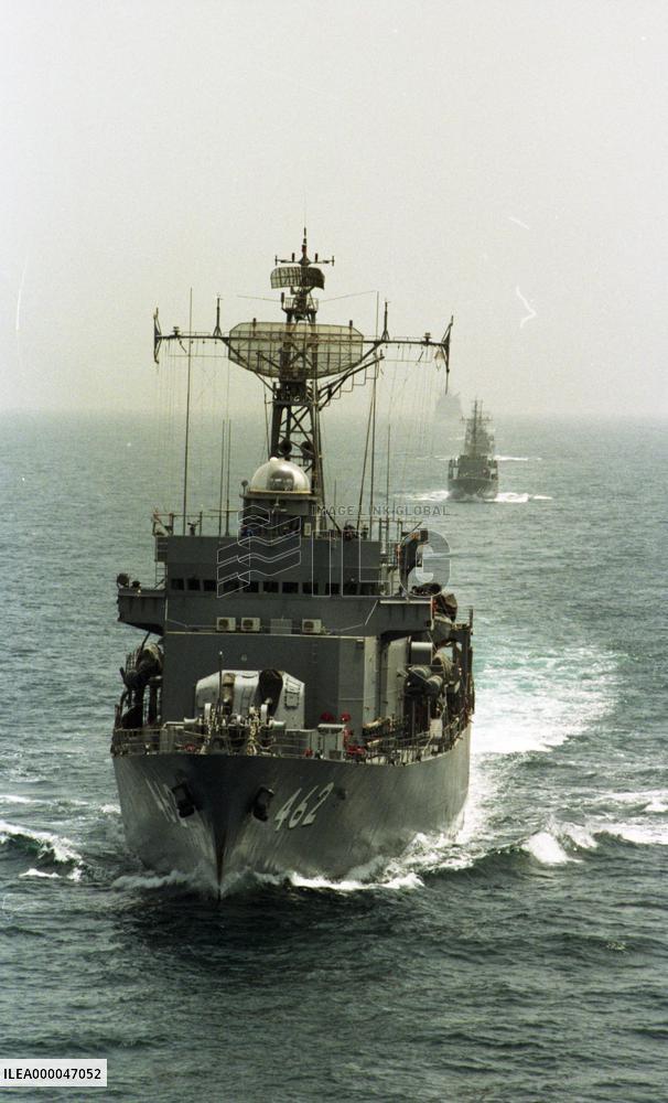 MSDF fleet of minesweepers in Persian Gulf