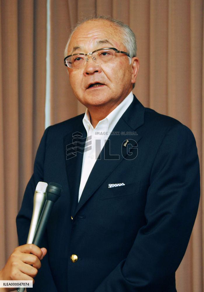 Rengo chief Koga to step down