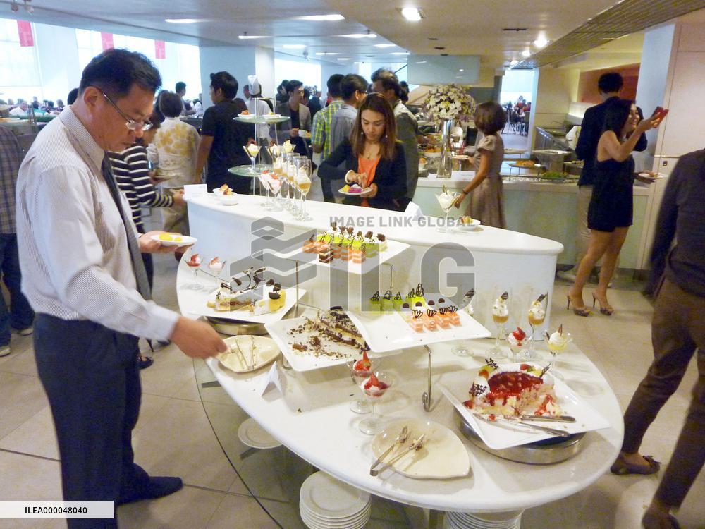 Companies treat reporters with sweets, meals in Bangkok