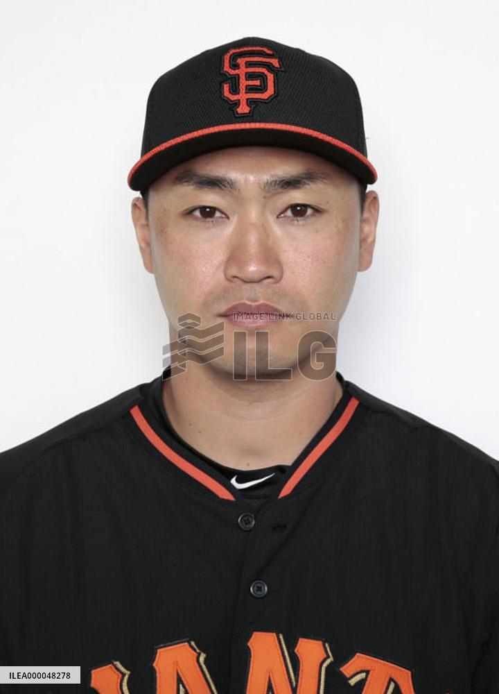 Japanese outfielder Aoki of Giants remains on DL for concussion