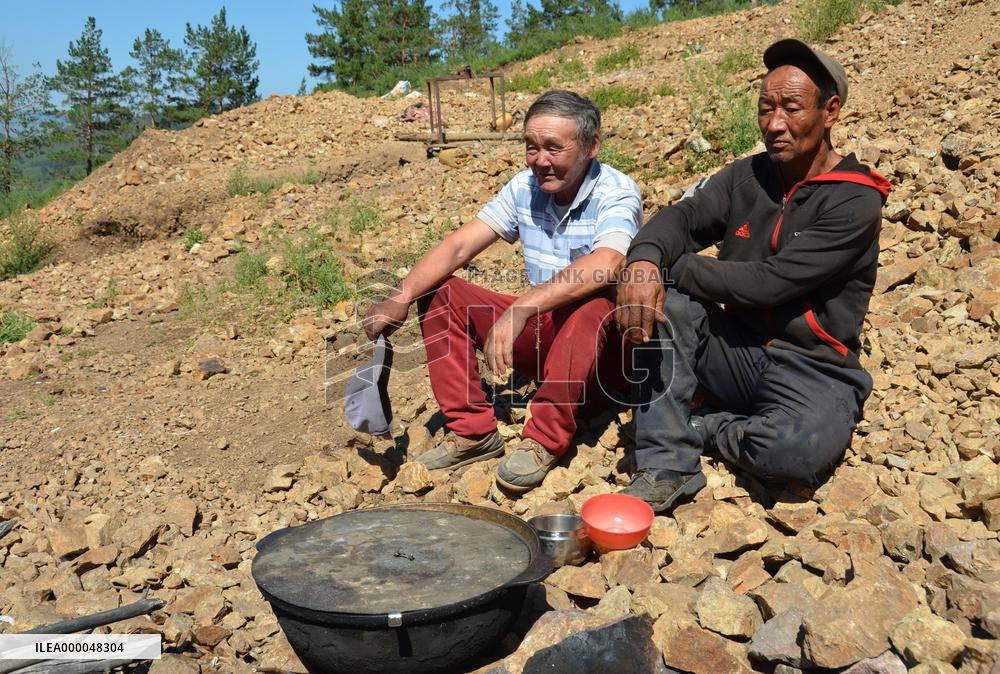Mongolia's illegal gold miners pose threat to environment