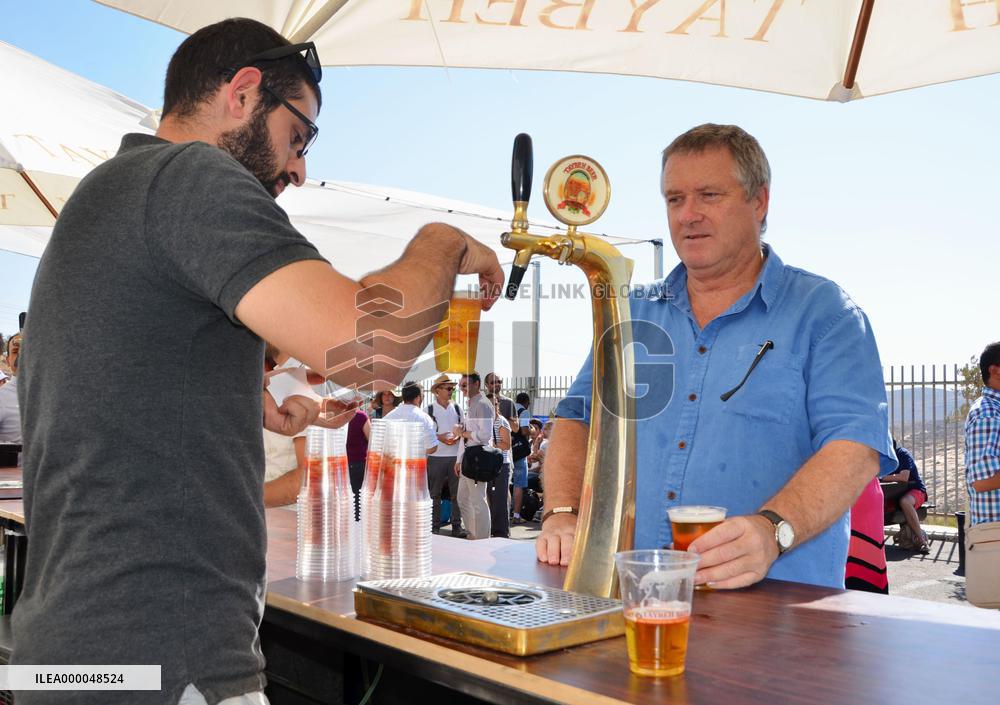 Palestinian beer festival held in West Bank