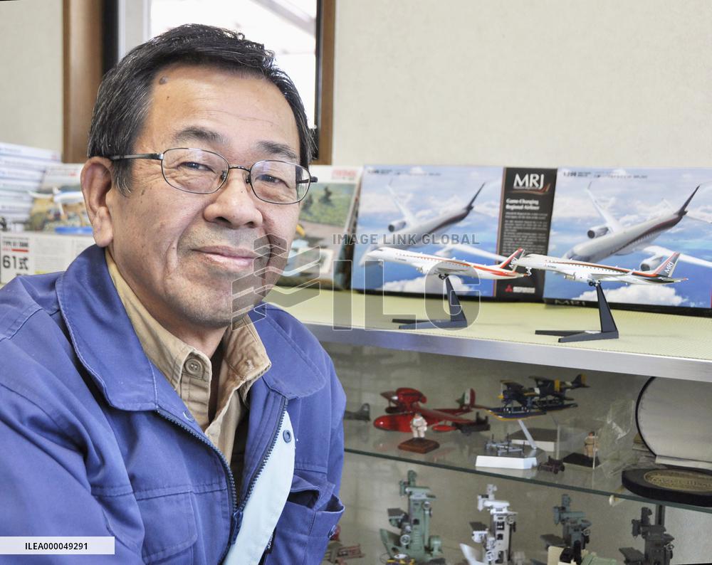 Aichi firm makes plastic scale models of Japan's 1st self-built jet