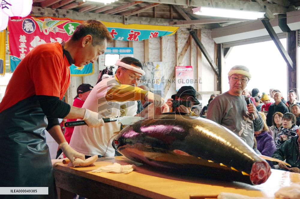 2-day tuna festival held in Aomori, northern Japan