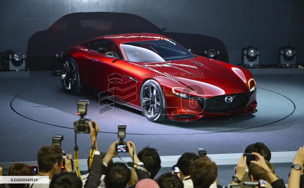 Mazda unveils concept sports car at Tokyo Motor Show