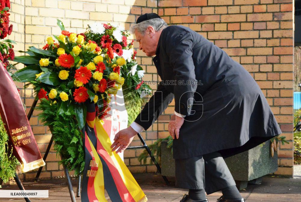 German president attends ceremony for 1938 "Crystal Night" attacks