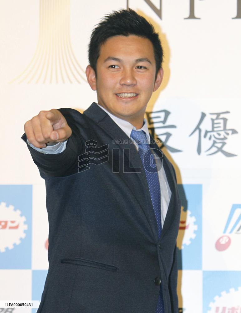 Man in news: CL rookie award winner Yamasaki eyes best closer