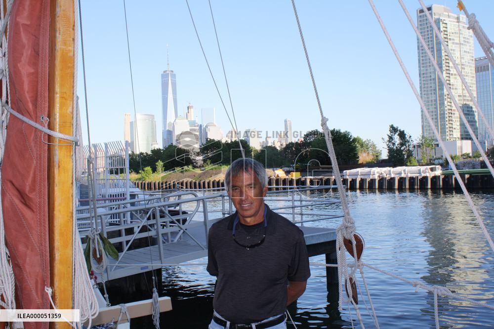 Polynesian sailors on global voyage highlight climate change dangers