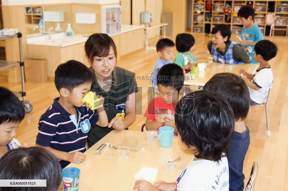 Nurseries likely to stay understaffed in Japan despite expanded perks