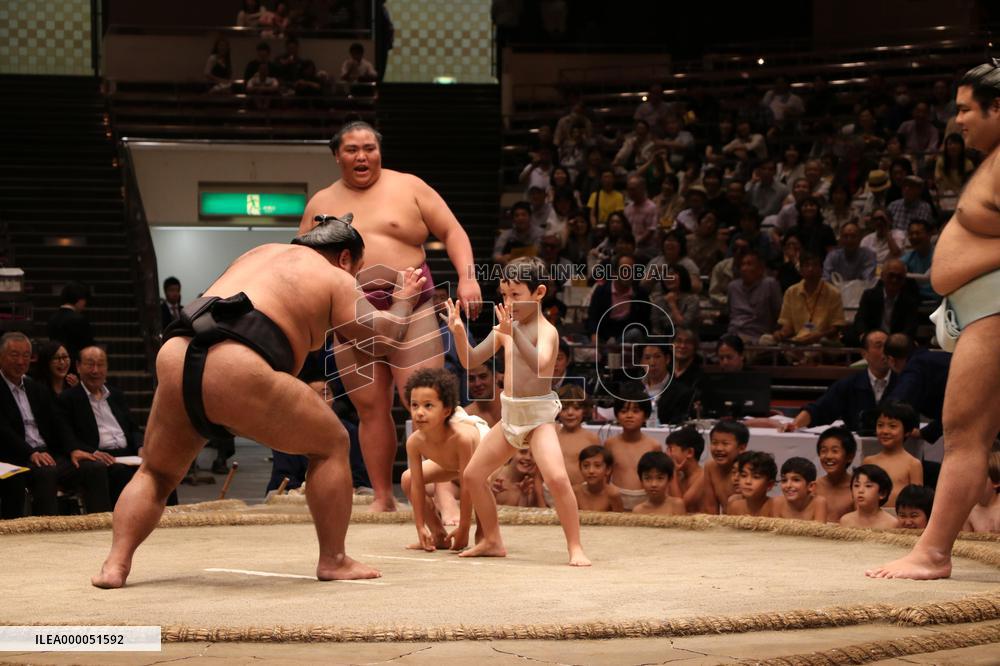 Japan sumo association promotes sport with eye on Tokyo 2020 Games