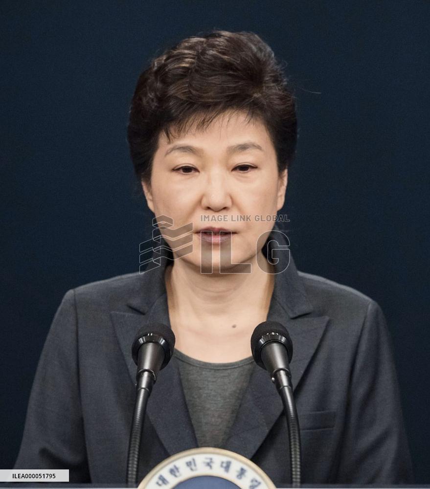 S. Korea's Park expresses readiness to resign before term ends