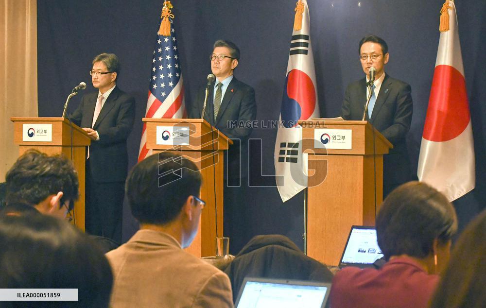 S. Korea, U.S., Japan to fully implement sanctions on N. Korea