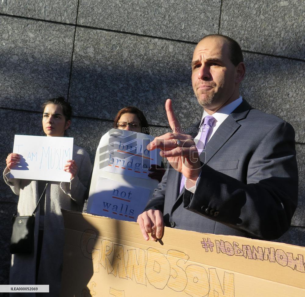 Protesters rally against U.S. travel ban near Tokyo embassy