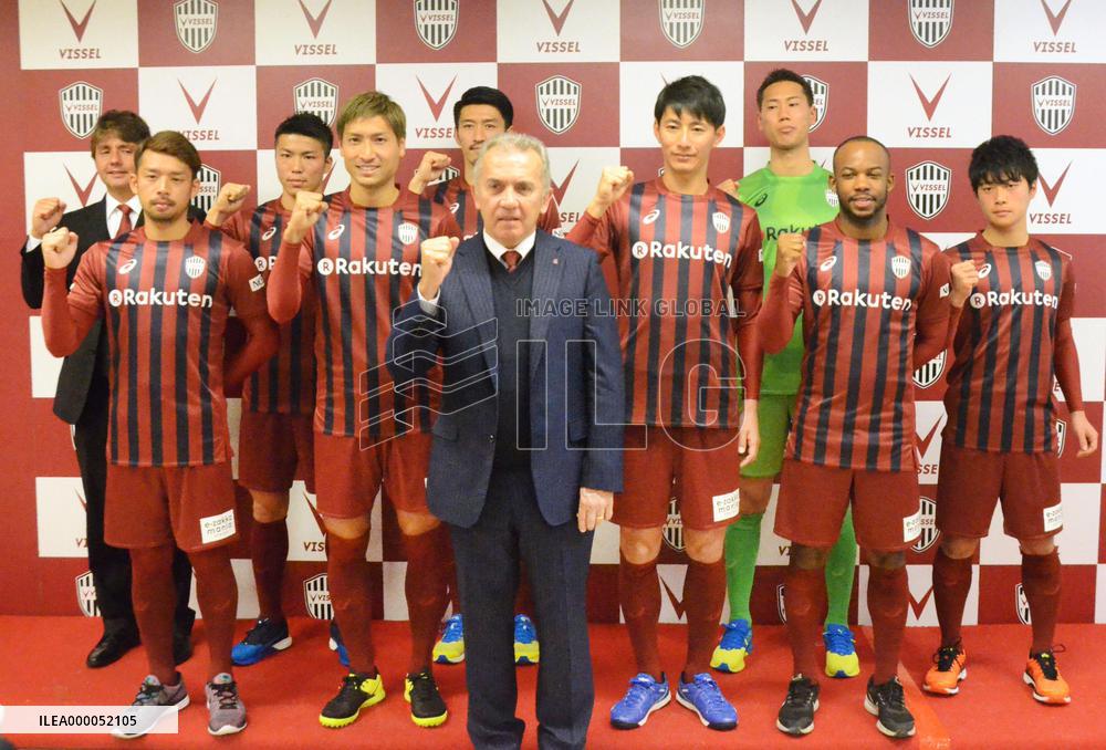 Soccer: Podolski or not, Vissel's Nelsinho has serious intent