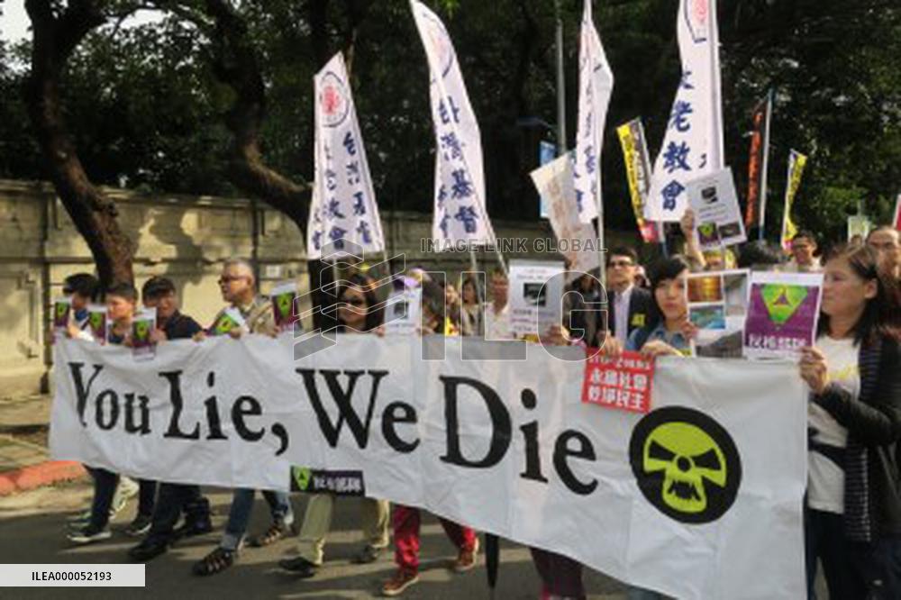 Antinuclear marches held in Taiwan to mark Fukushima anniv.