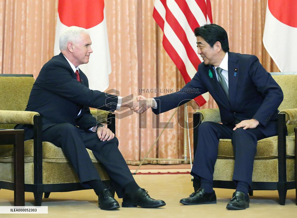 Abe, Pence meet in Tokyo amid N. Korea tensions
