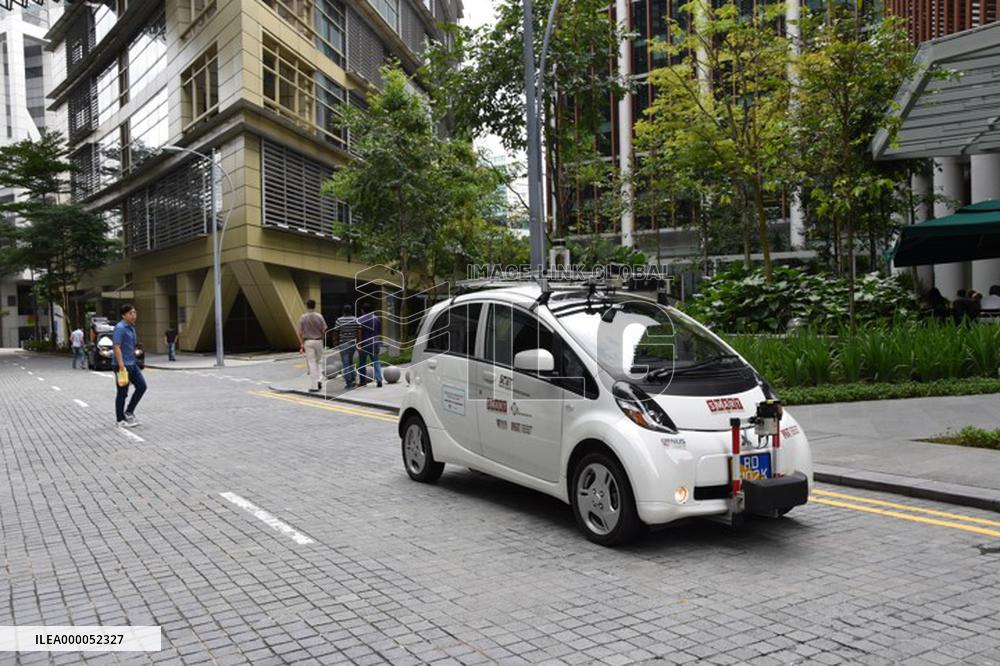 Singapore bets on robot vehicles to drive future of public transport