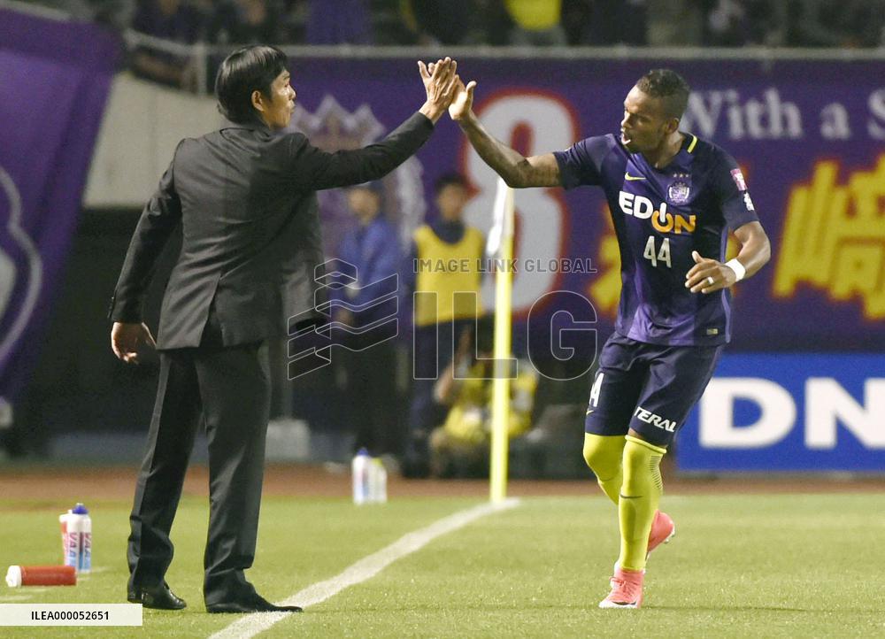 Soccer: Sanfrecce players say Moriyasu resignation is on them