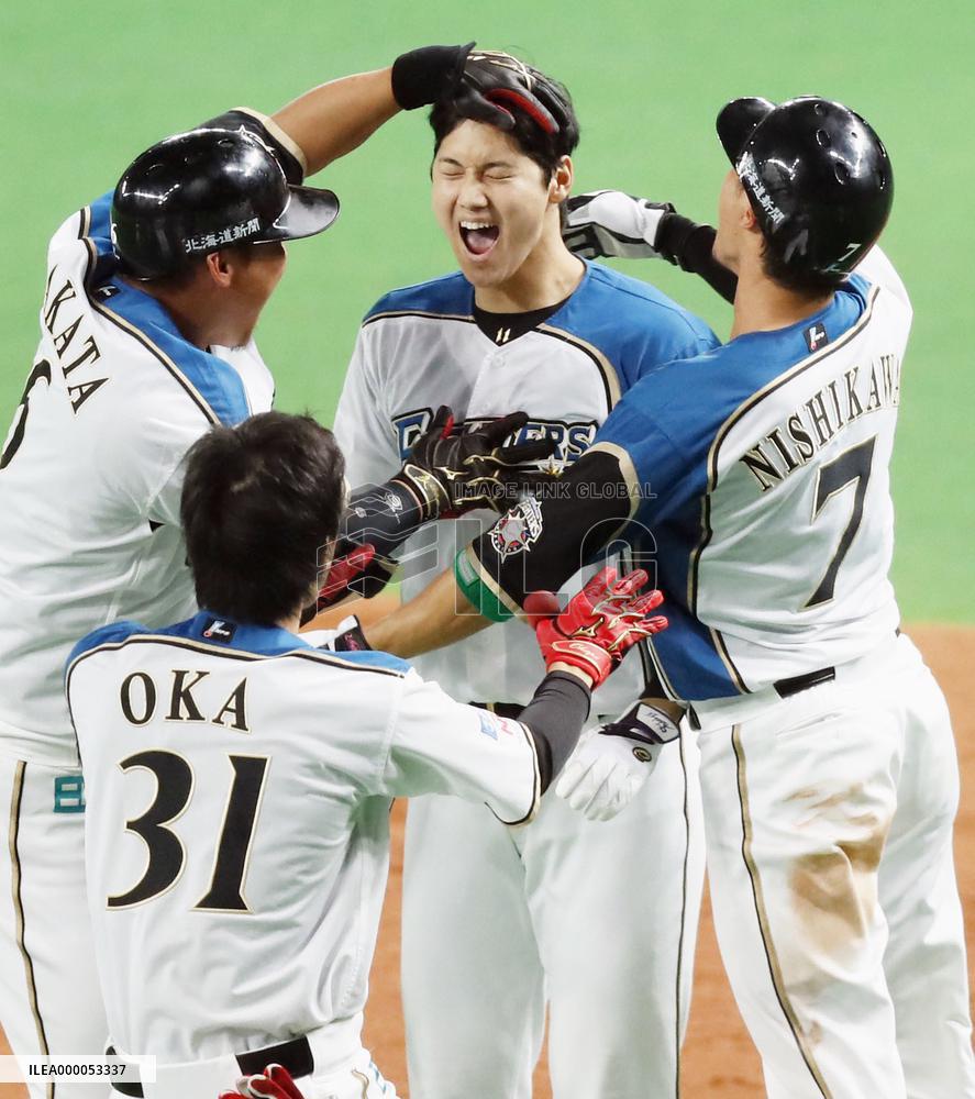 Baseball: Nippon Ham Fighters' Otani