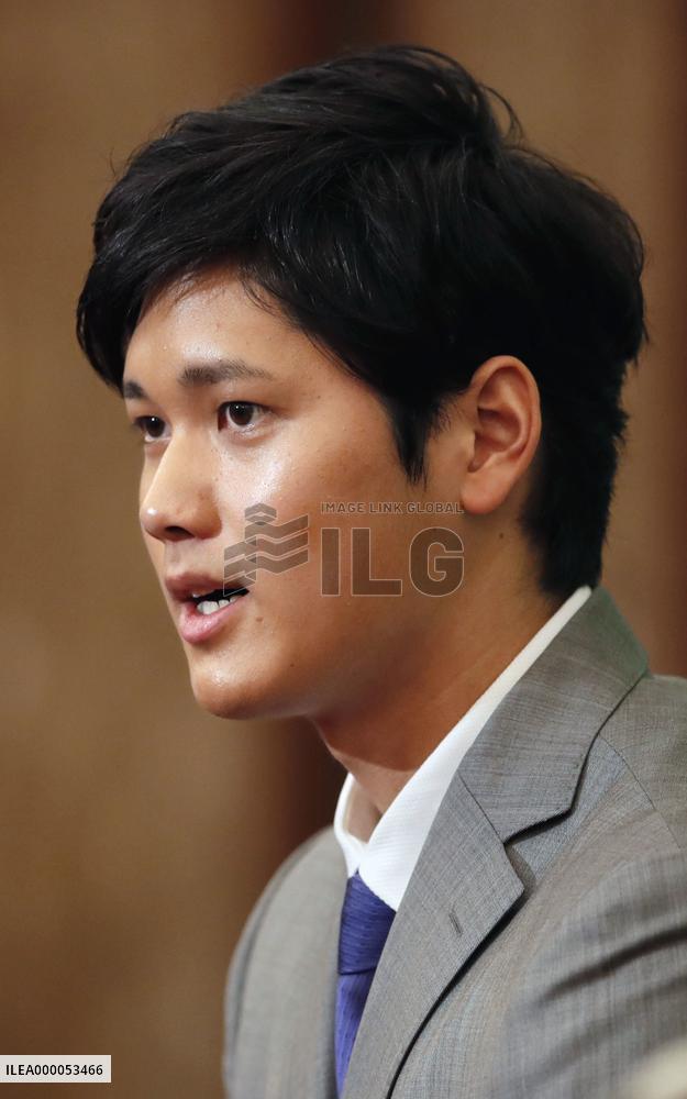 Baseball: Japan's slugger-pitcher Otani