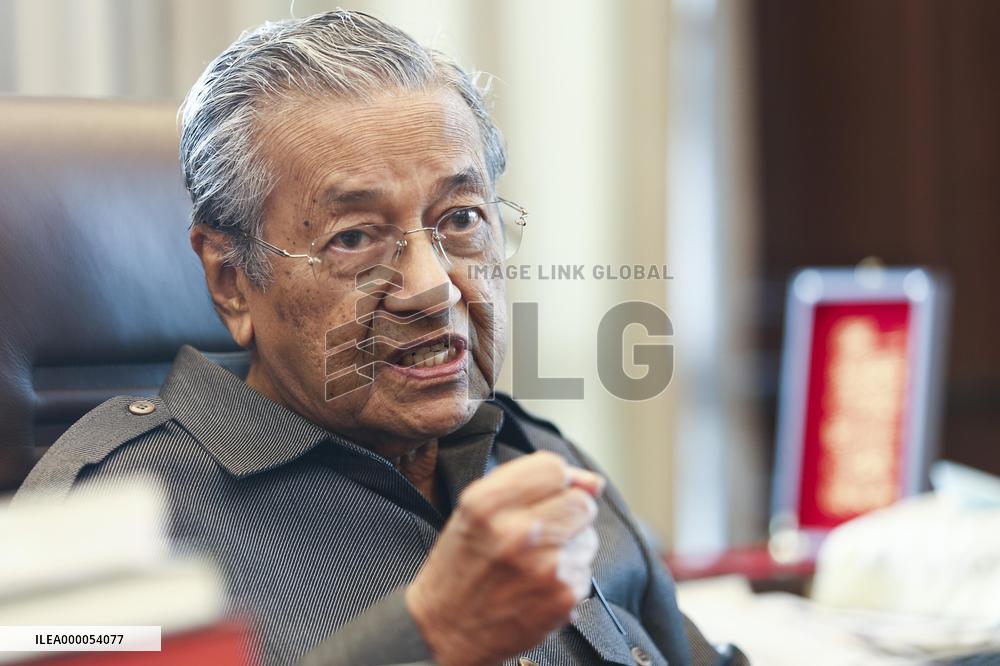 Malaysia's ex-PM Mahathir