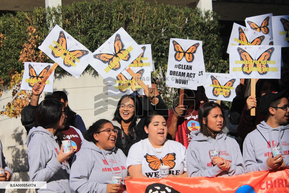 FEATURE: Korean DACA recipient saw life uprooted in move to Canada