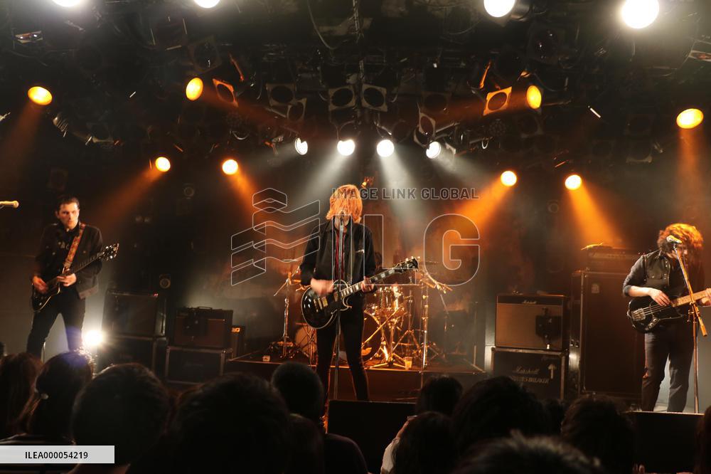 The Amazons in concert in Tokyo