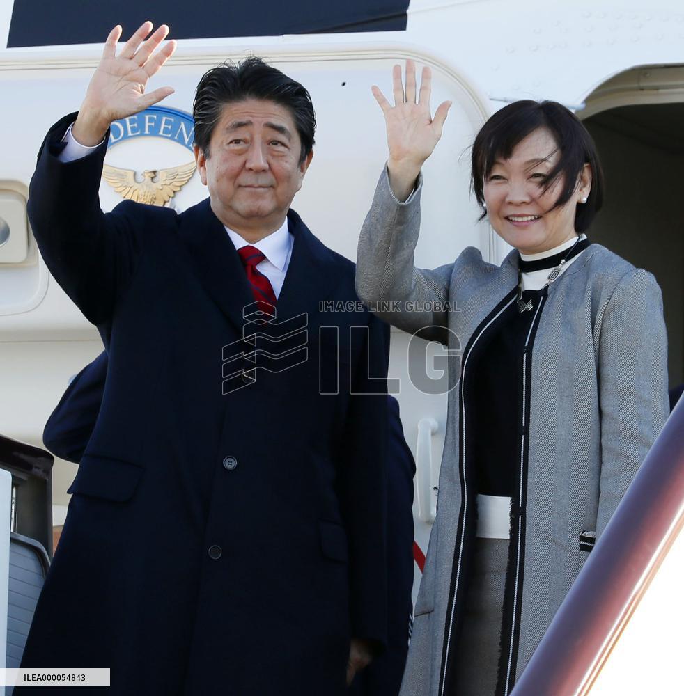 Japan PM Abe, wife