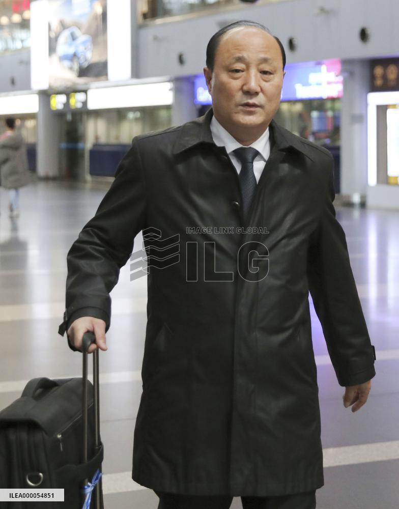 Senior N. Korean diplomat heads to Russia