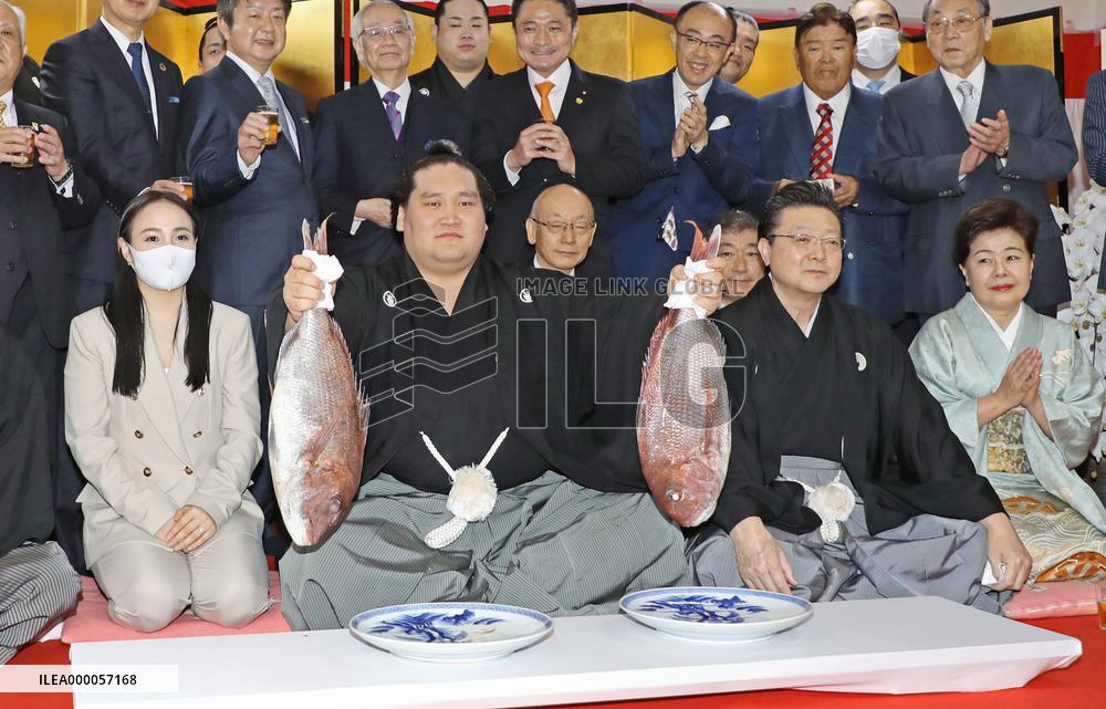 Sumo: Spring basho winner Terunofuji earns promotion to ozeki