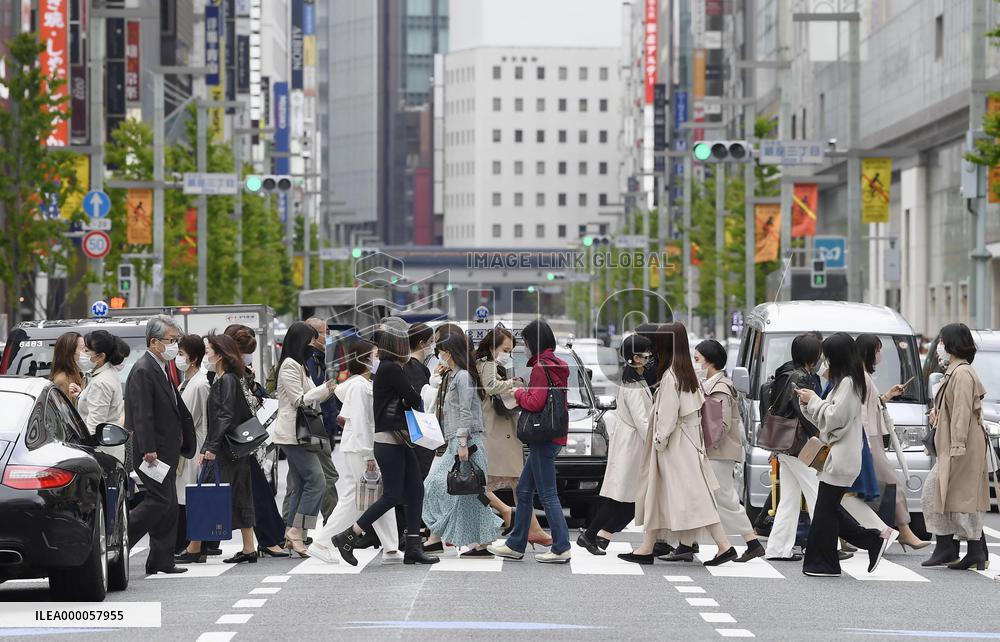 Tokyo, Kyoto, Okinawa to step up anti-COVID measures